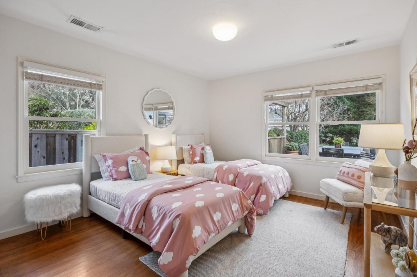 Detail Gallery Image 14 of 25 For 580 Lincoln Ave, Palo Alto,  CA 94301 - 3 Beds | 1 Baths