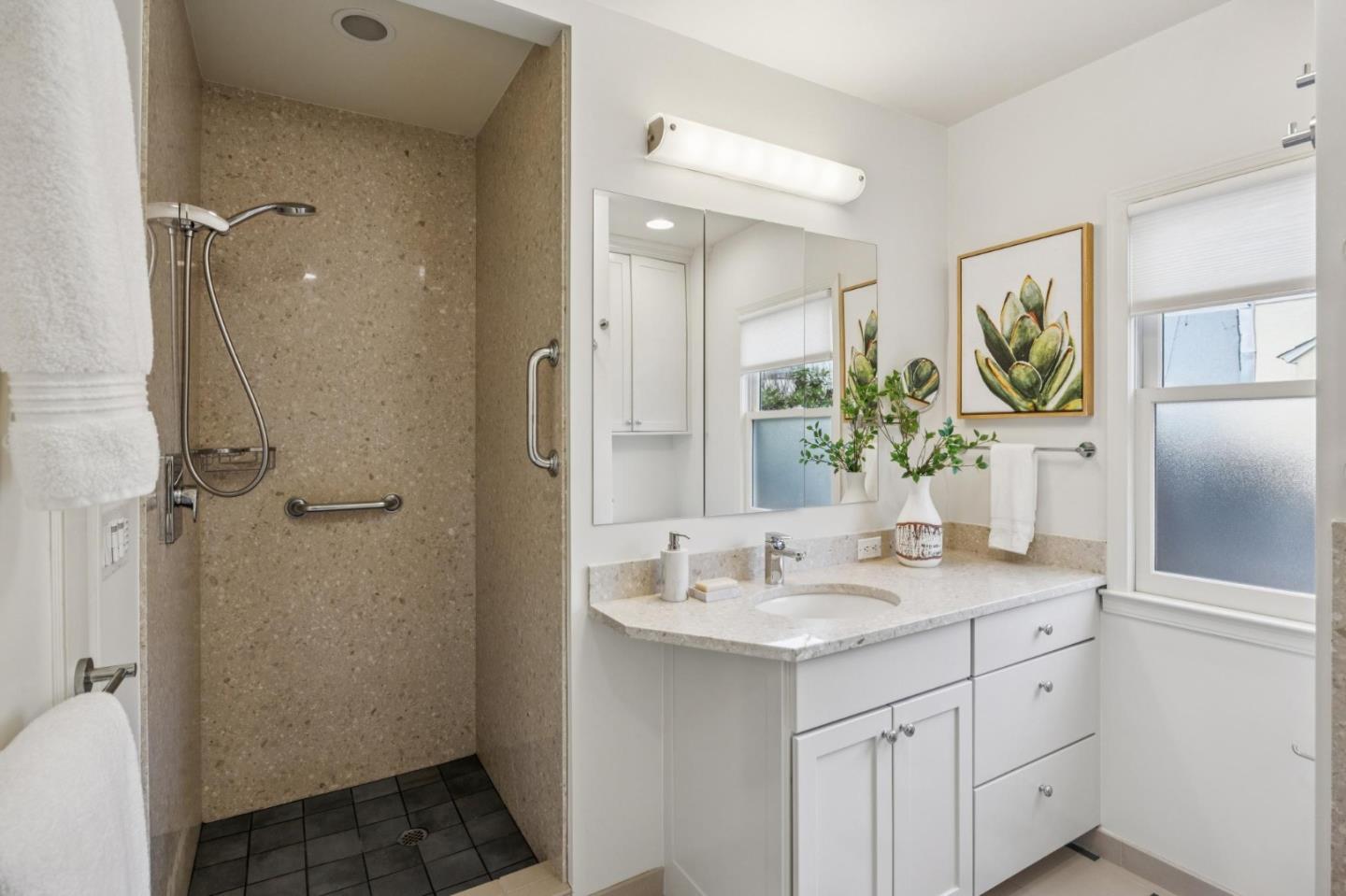 Detail Gallery Image 17 of 25 For 580 Lincoln Ave, Palo Alto,  CA 94301 - 3 Beds | 1 Baths