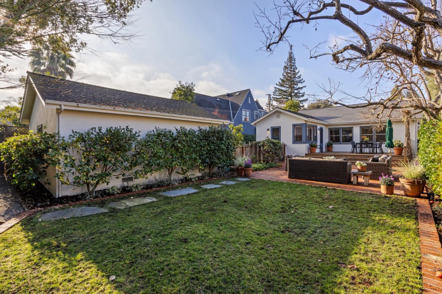 Detail Gallery Image 18 of 25 For 580 Lincoln Ave, Palo Alto,  CA 94301 - 3 Beds | 1 Baths