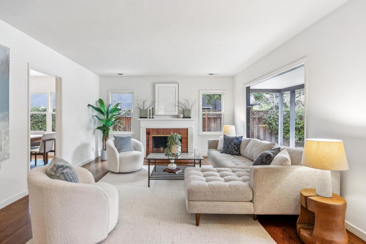 Detail Gallery Image 4 of 25 For 580 Lincoln Ave, Palo Alto,  CA 94301 - 3 Beds | 1 Baths