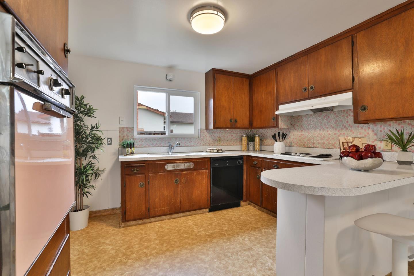 Detail Gallery Image 9 of 25 For 20087 Pacifica Dr, Cupertino,  CA 95014 - 3 Beds | 2 Baths