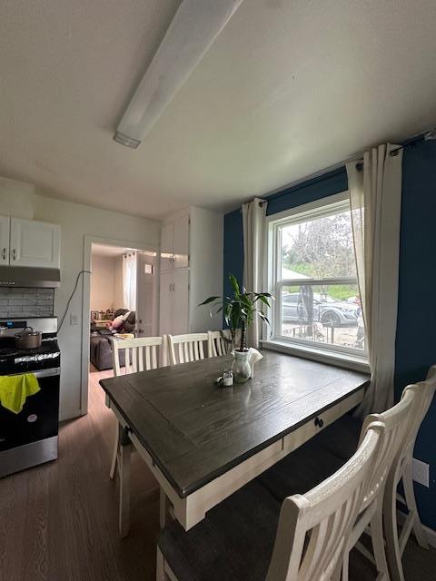 Detail Gallery Image 9 of 20 For 39 N Monterey St, Hollister,  CA 95023 - 2 Beds | 1 Baths