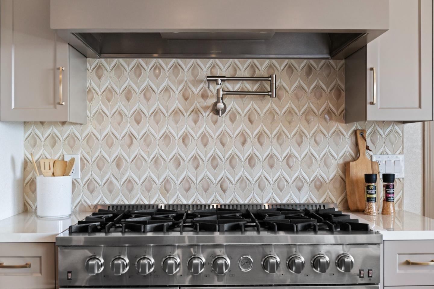 Detail Gallery Image 14 of 71 For 3645 El Grande Dr, San Jose,  CA 95132 - 4 Beds | 2/1 Baths