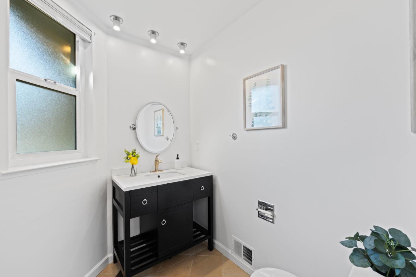 Detail Gallery Image 34 of 71 For 3645 El Grande Dr, San Jose,  CA 95132 - 4 Beds | 2/1 Baths