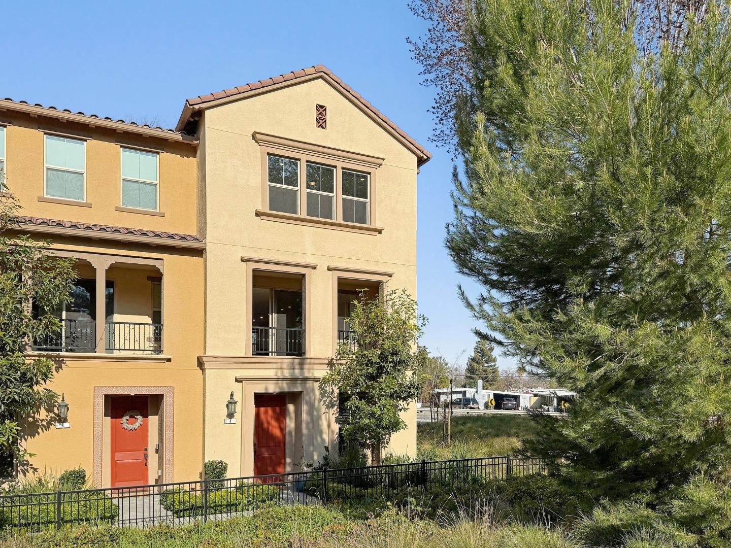 Photo #4: ML82032712 Listing: Photo #4