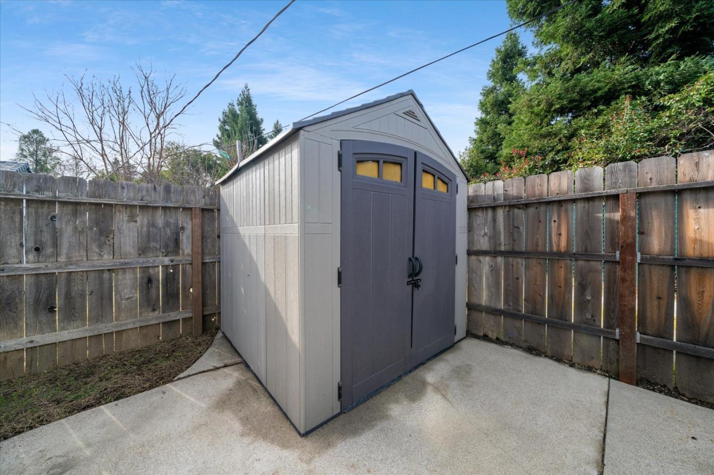 Detail Gallery Image 19 of 41 For 409 Smile Pl, Redding,  CA 96001 - 3 Beds | 2 Baths