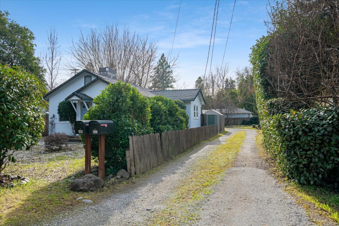 Detail Gallery Image 24 of 41 For 409 Smile Pl, Redding,  CA 96001 - 3 Beds | 2 Baths