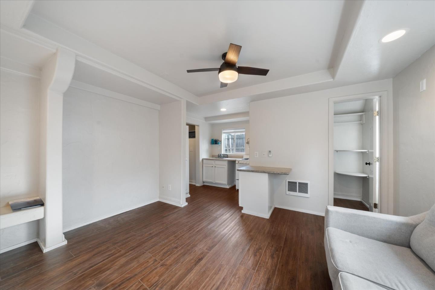 Detail Gallery Image 31 of 41 For 409 Smile Pl, Redding,  CA 96001 - 3 Beds | 2 Baths