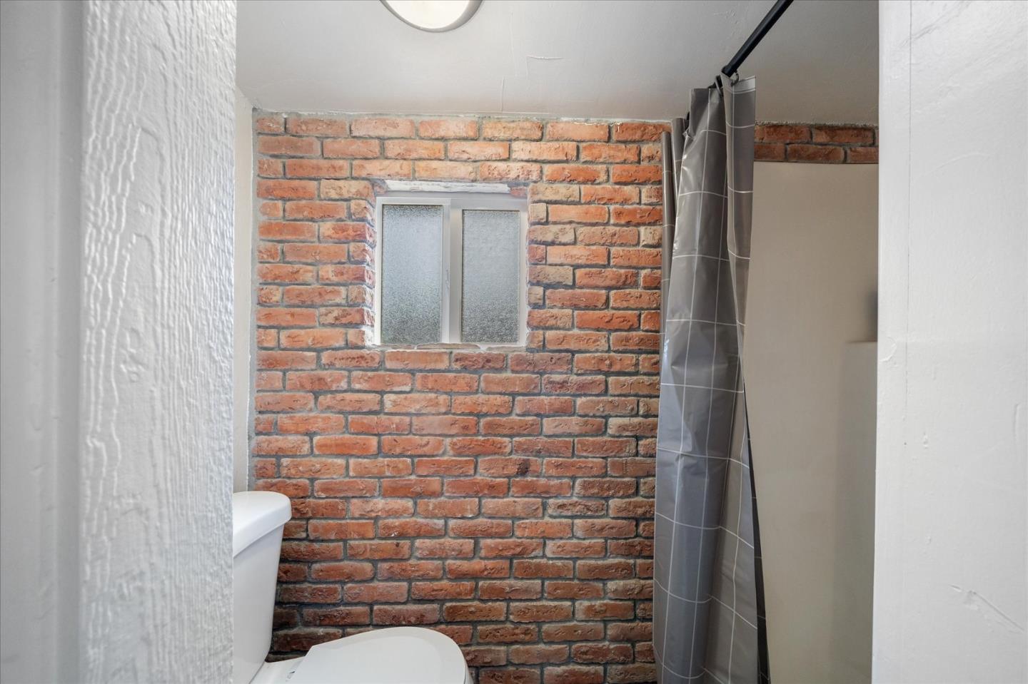 Detail Gallery Image 38 of 41 For 409 Smile Pl, Redding,  CA 96001 - 3 Beds | 2 Baths