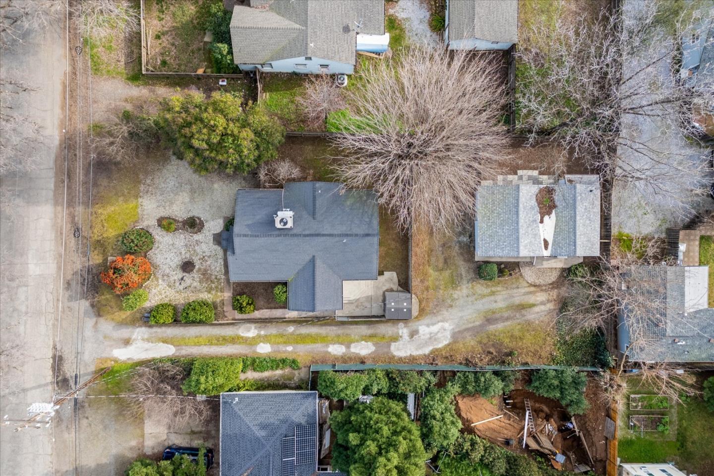 Detail Gallery Image 39 of 41 For 409 Smile Pl, Redding,  CA 96001 - 3 Beds | 2 Baths