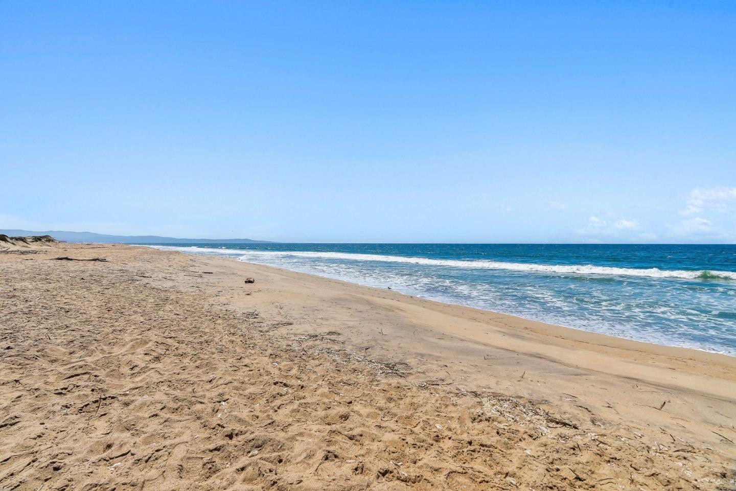 Detail Gallery Image 40 of 51 For 338 Monterey Dunes Way, Moss Landing,  CA 95039 - 3 Beds | 3 Baths