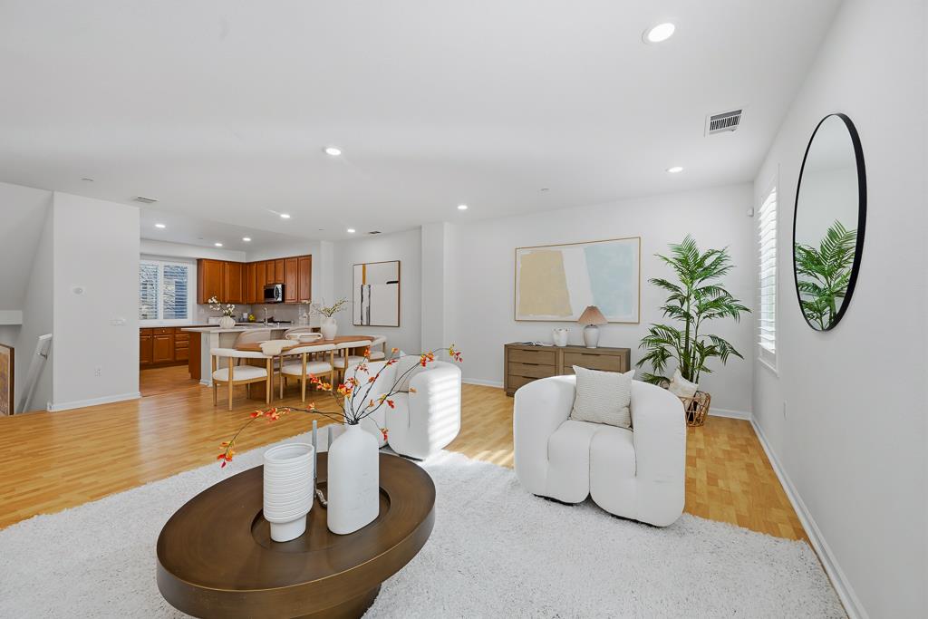 Photo #4: ML82032715 Listing: Photo #4