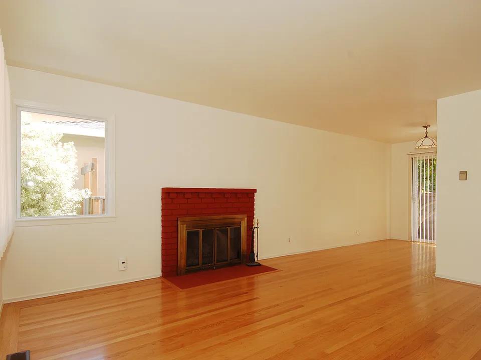 Detail Gallery Image 16 of 28 For 906-908 Haddon Dr, San Mateo,  CA 94402 - – Beds | – Baths