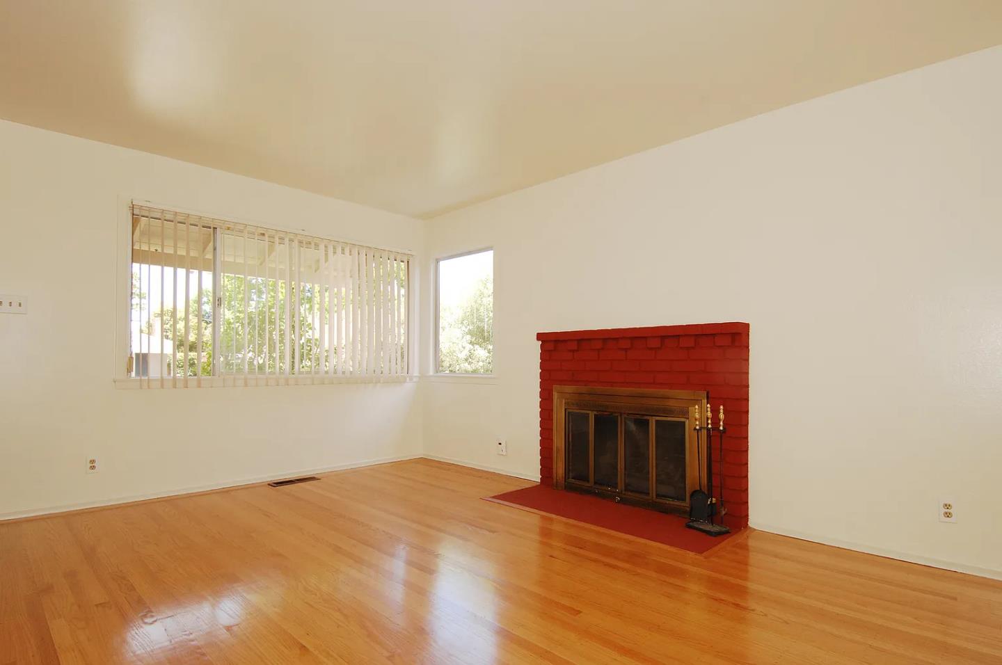 Detail Gallery Image 17 of 28 For 906-908 Haddon Dr, San Mateo,  CA 94402 - – Beds | – Baths