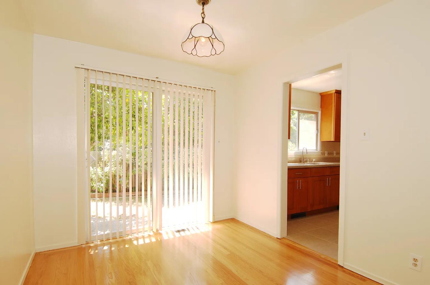 Detail Gallery Image 20 of 28 For 906-908 Haddon Dr, San Mateo,  CA 94402 - – Beds | – Baths