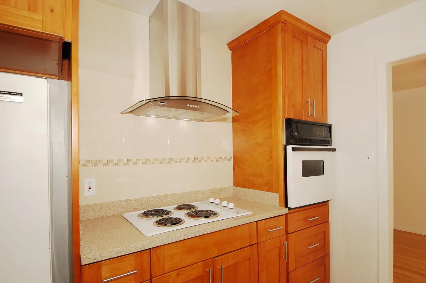 Detail Gallery Image 24 of 28 For 906-908 Haddon Dr, San Mateo,  CA 94402 - – Beds | – Baths