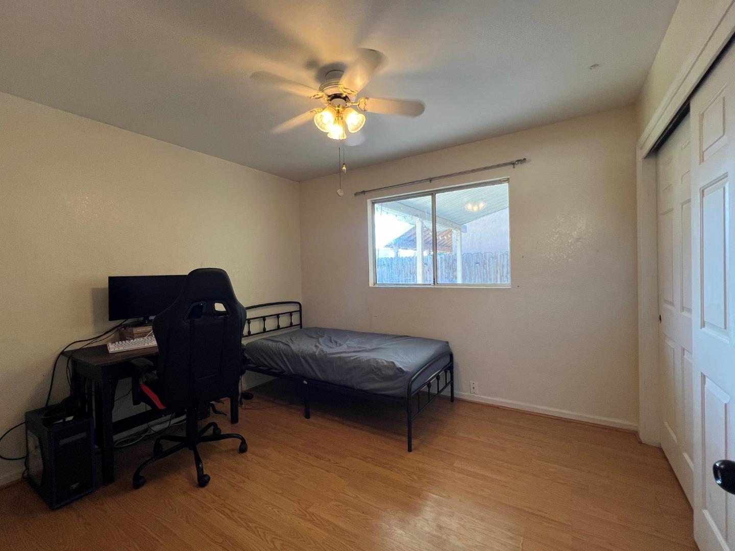 Detail Gallery Image 14 of 23 For 2126 Mckinley Ct, Los Banos,  CA 93635 - 4 Beds | 2 Baths