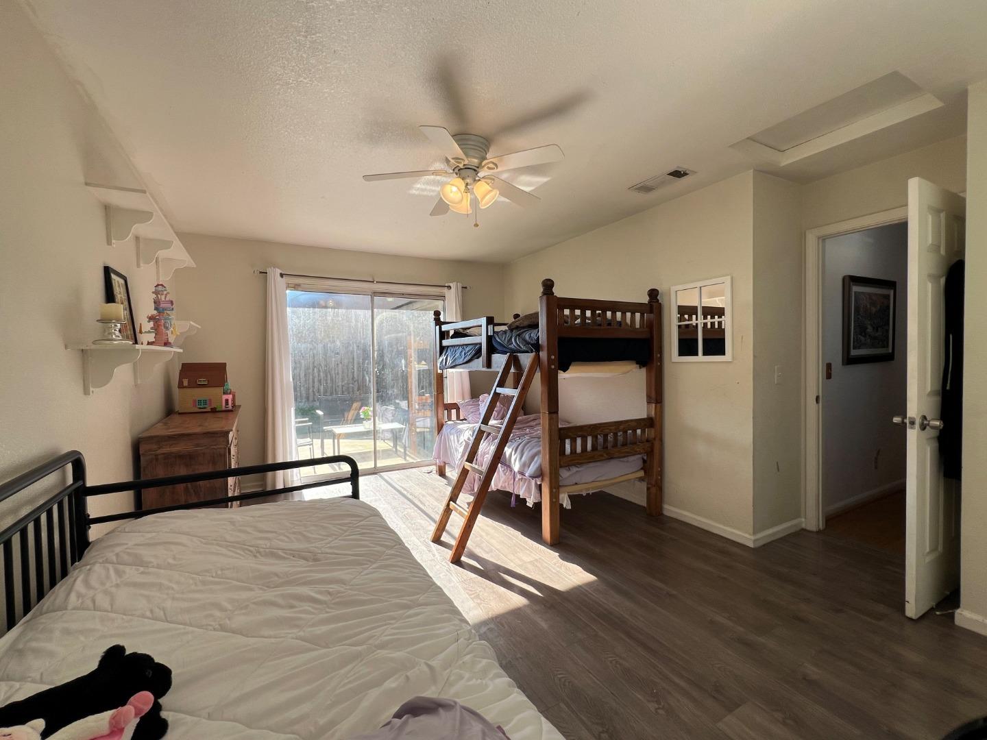 Detail Gallery Image 15 of 23 For 2126 Mckinley Ct, Los Banos,  CA 93635 - 4 Beds | 2 Baths