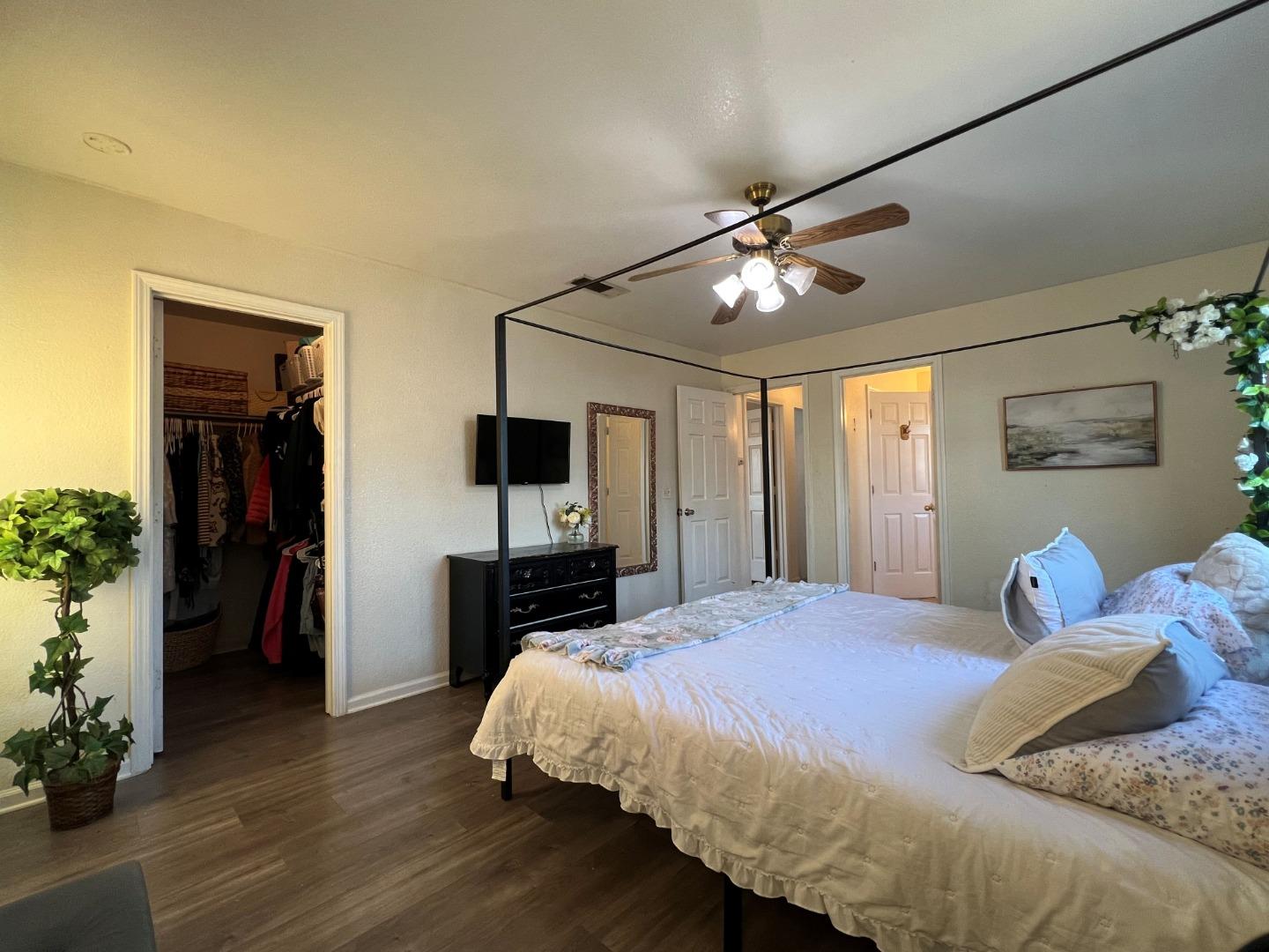 Detail Gallery Image 19 of 23 For 2126 Mckinley Ct, Los Banos,  CA 93635 - 4 Beds | 2 Baths