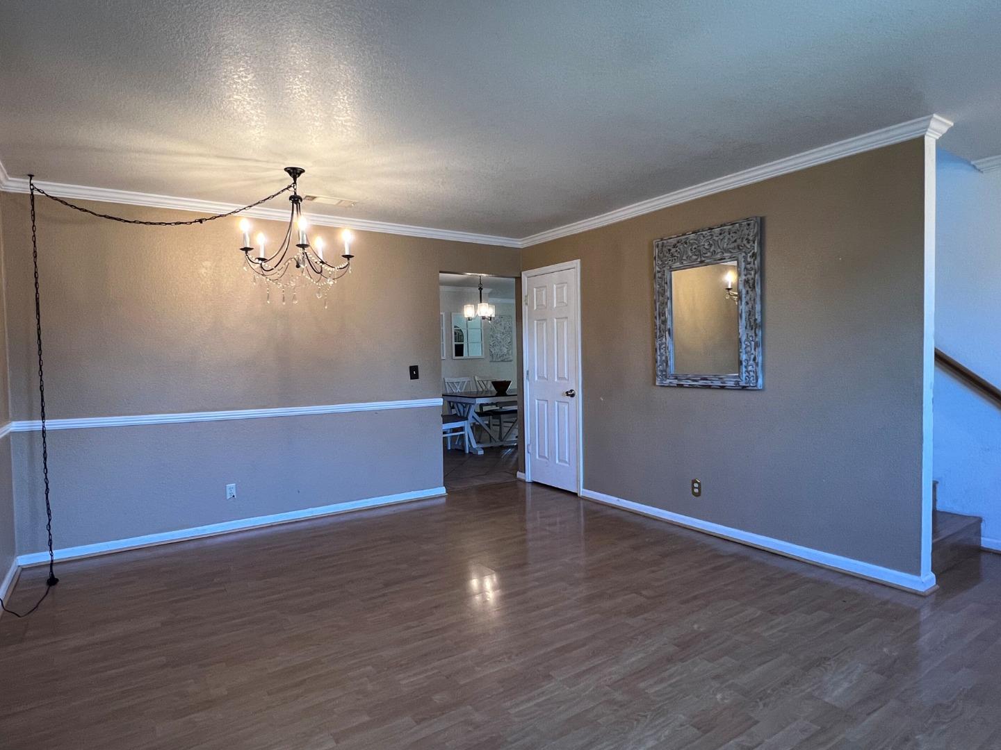 Detail Gallery Image 4 of 23 For 2126 Mckinley Ct, Los Banos,  CA 93635 - 4 Beds | 2 Baths