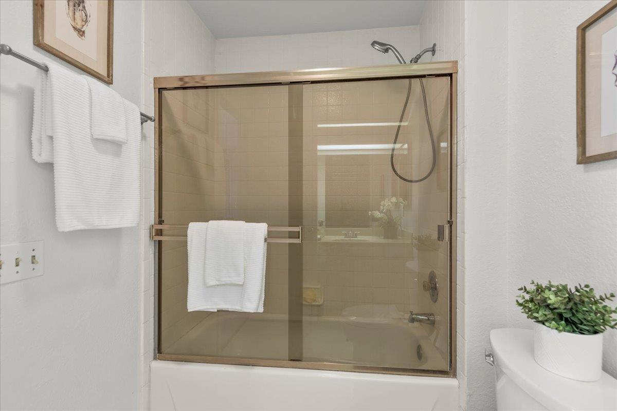 Detail Gallery Image 21 of 27 For 2392 N Main St #E,  Salinas,  CA 93906 - 1 Beds | 1 Baths