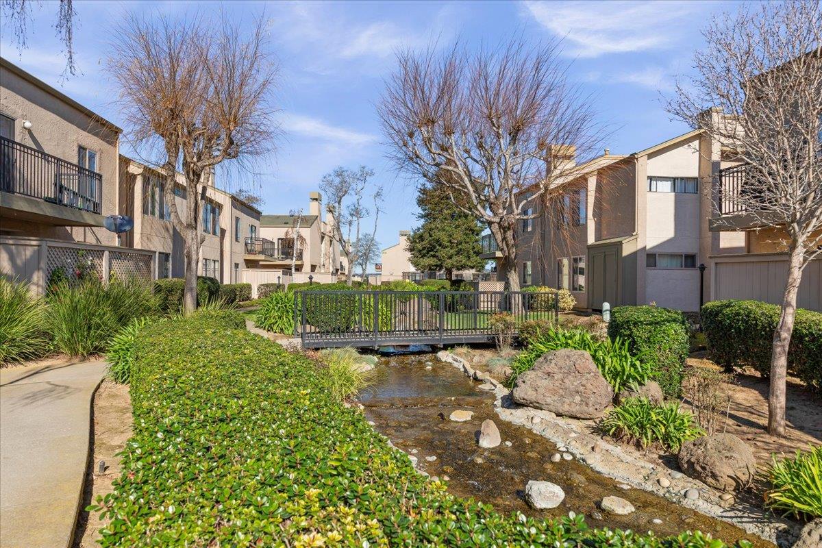 Detail Gallery Image 26 of 27 For 2392 N Main St #E,  Salinas,  CA 93906 - 1 Beds | 1 Baths