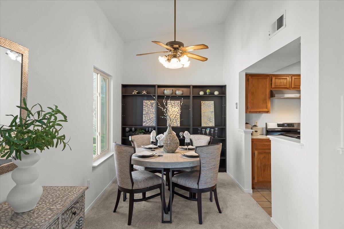 Detail Gallery Image 6 of 27 For 2392 N Main St #E,  Salinas,  CA 93906 - 1 Beds | 1 Baths