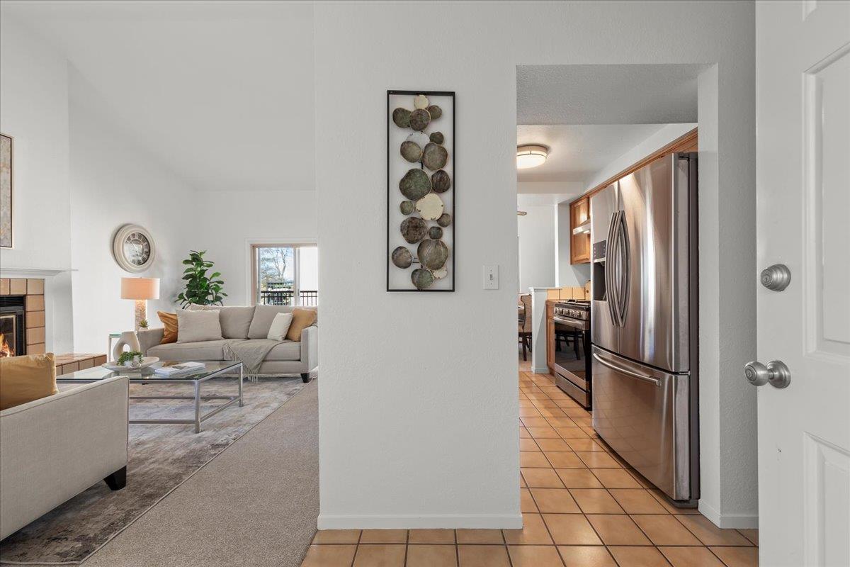 Detail Gallery Image 8 of 27 For 2392 N Main St #E,  Salinas,  CA 93906 - 1 Beds | 1 Baths