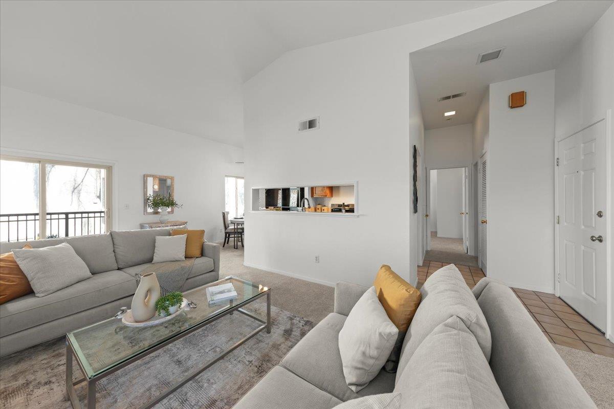 Detail Gallery Image 9 of 27 For 2392 N Main St #E,  Salinas,  CA 93906 - 1 Beds | 1 Baths