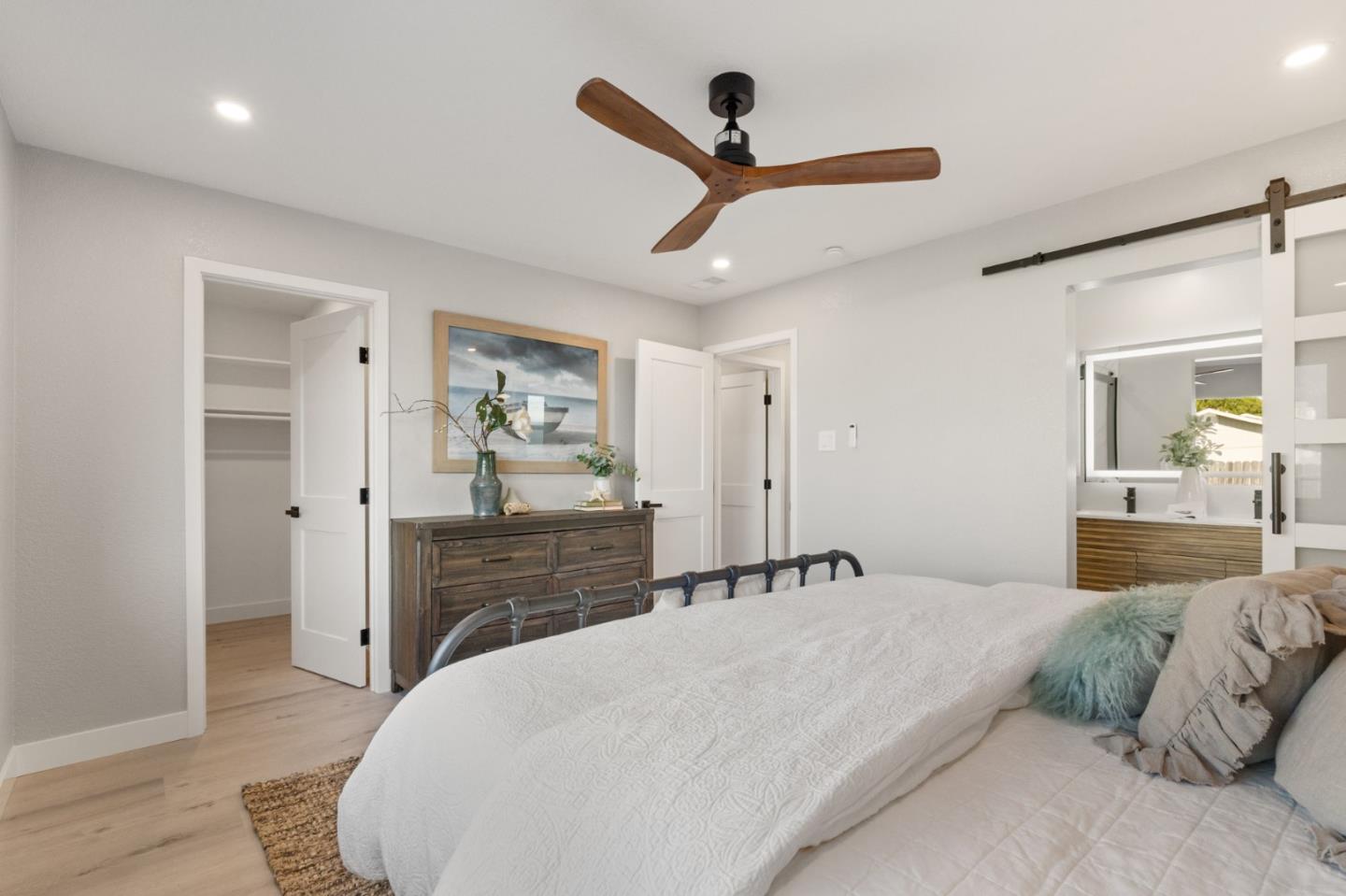 Detail Gallery Image 22 of 42 For 303 Filbert St, Half Moon Bay,  CA 94019 - 4 Beds | 2 Baths
