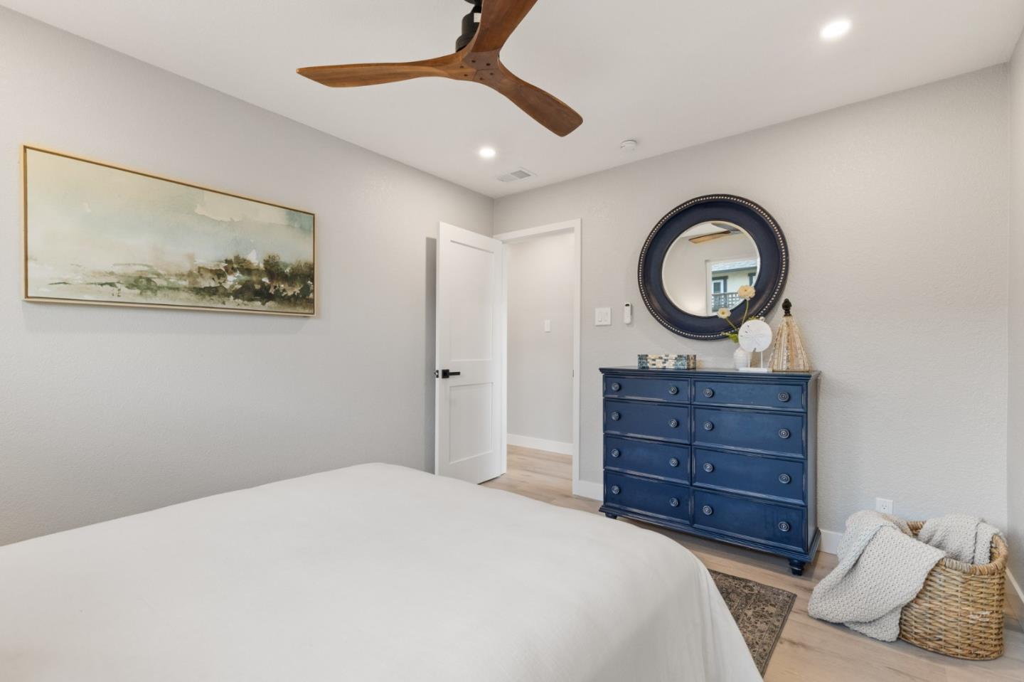 Detail Gallery Image 27 of 42 For 303 Filbert St, Half Moon Bay,  CA 94019 - 4 Beds | 2 Baths