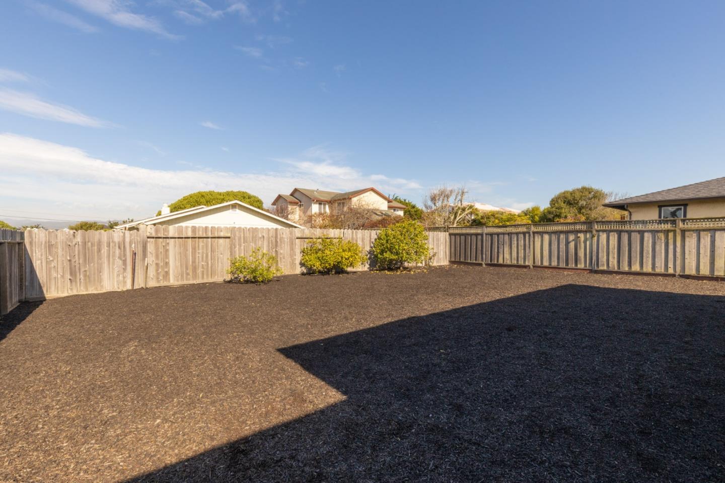 Detail Gallery Image 37 of 42 For 303 Filbert St, Half Moon Bay,  CA 94019 - 4 Beds | 2 Baths