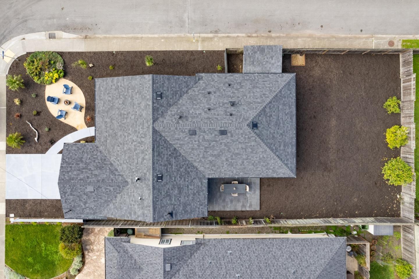 Detail Gallery Image 40 of 42 For 303 Filbert St, Half Moon Bay,  CA 94019 - 4 Beds | 2 Baths