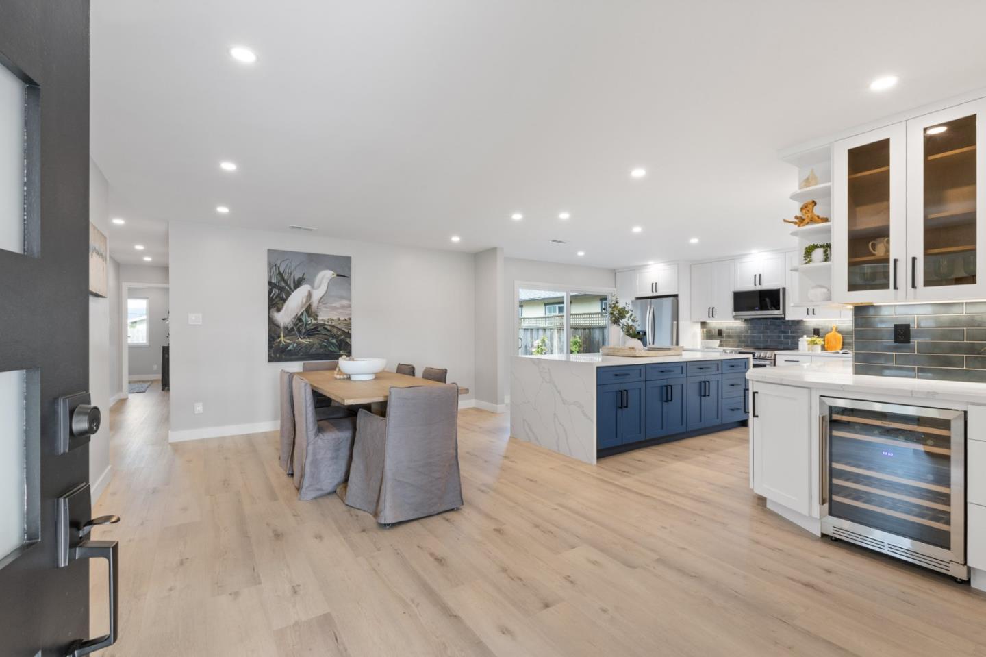 Detail Gallery Image 6 of 42 For 303 Filbert St, Half Moon Bay,  CA 94019 - 4 Beds | 2 Baths