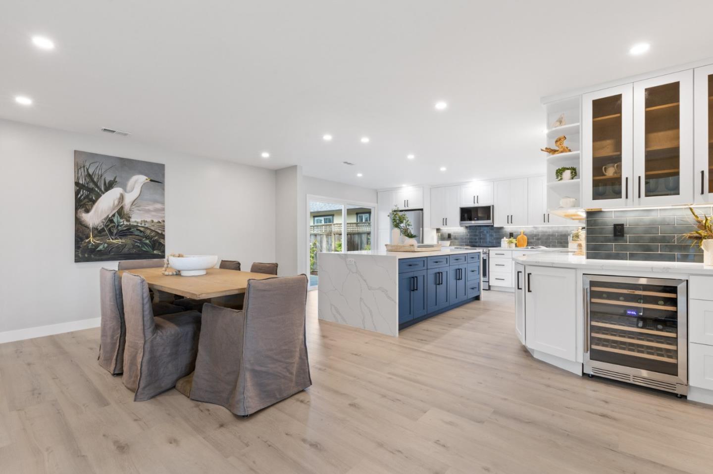 Detail Gallery Image 7 of 42 For 303 Filbert St, Half Moon Bay,  CA 94019 - 4 Beds | 2 Baths