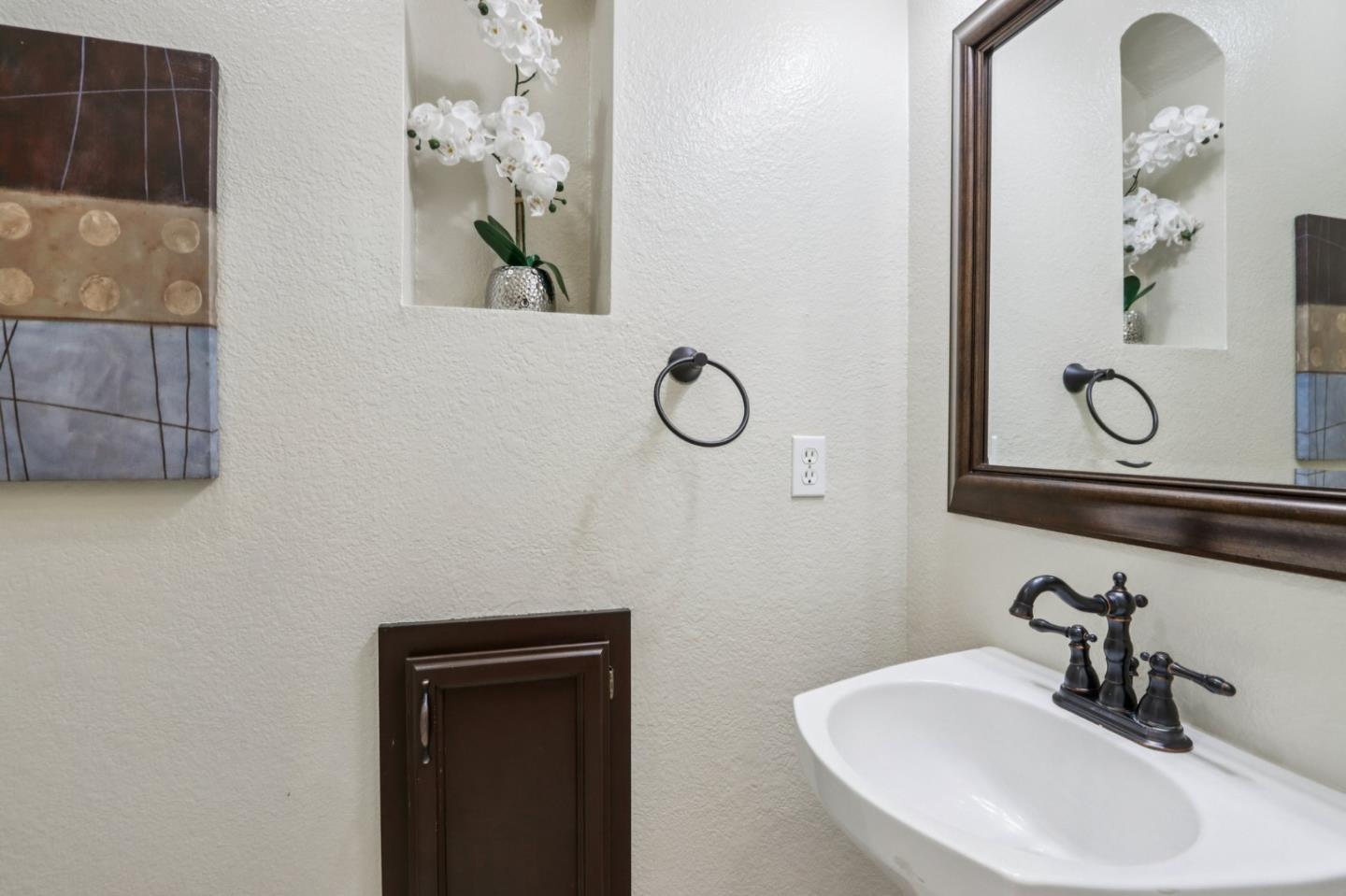 Detail Gallery Image 15 of 30 For 1706 Countrywood Ln, Tracy,  CA 95376 - 3 Beds | 2/1 Baths