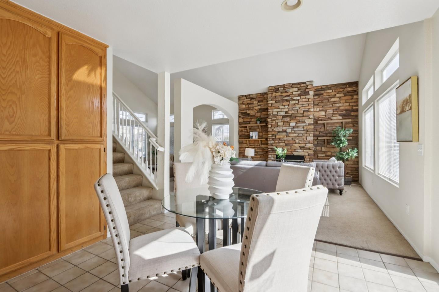 Detail Gallery Image 7 of 30 For 1706 Countrywood Ln, Tracy,  CA 95376 - 3 Beds | 2/1 Baths