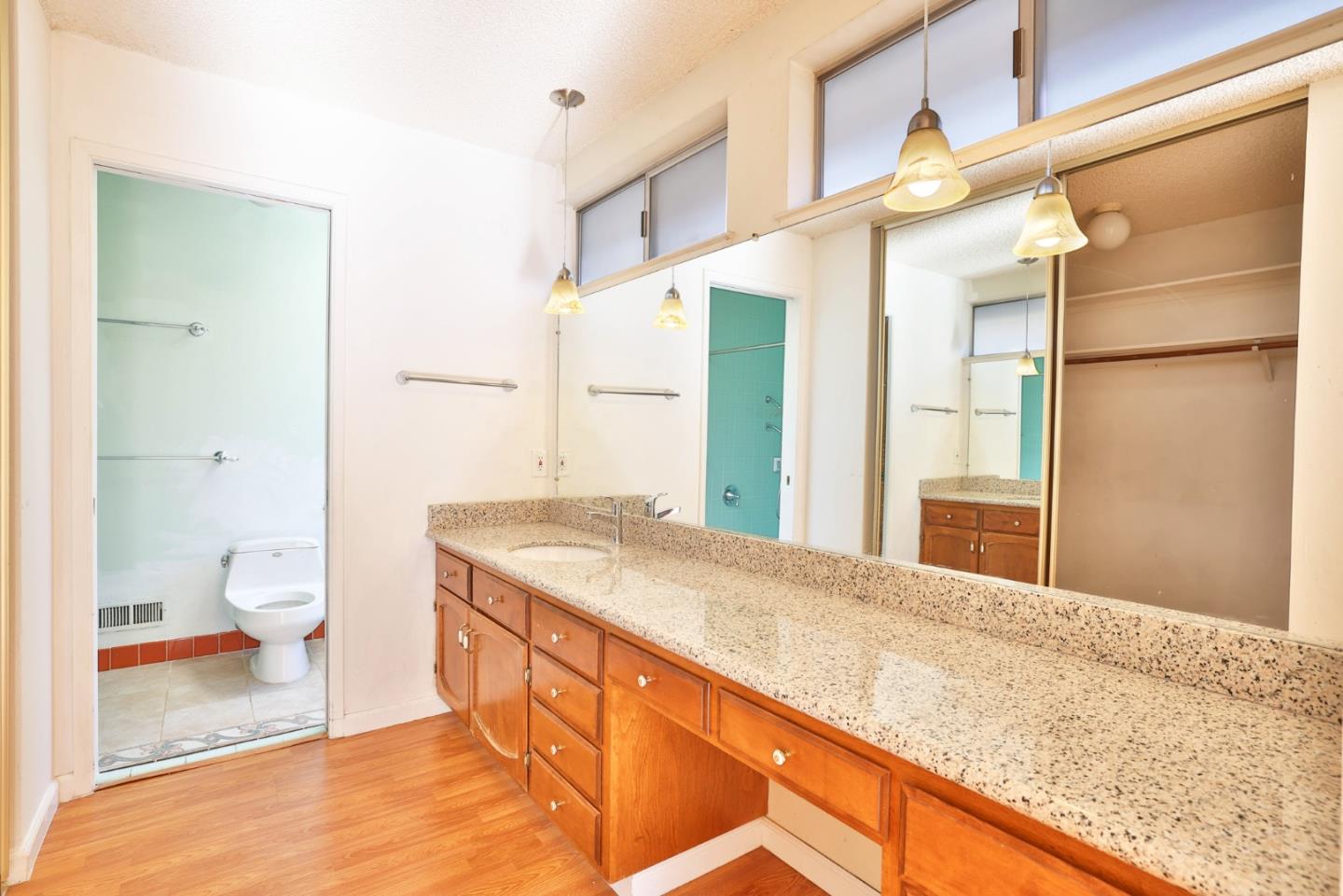 Detail Gallery Image 10 of 29 For 1492 Robsheal Dr, San Jose,  CA 95125 - 5 Beds | 3 Baths