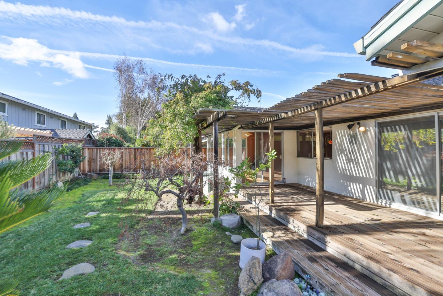 Detail Gallery Image 21 of 29 For 1492 Robsheal Dr, San Jose,  CA 95125 - 5 Beds | 3 Baths