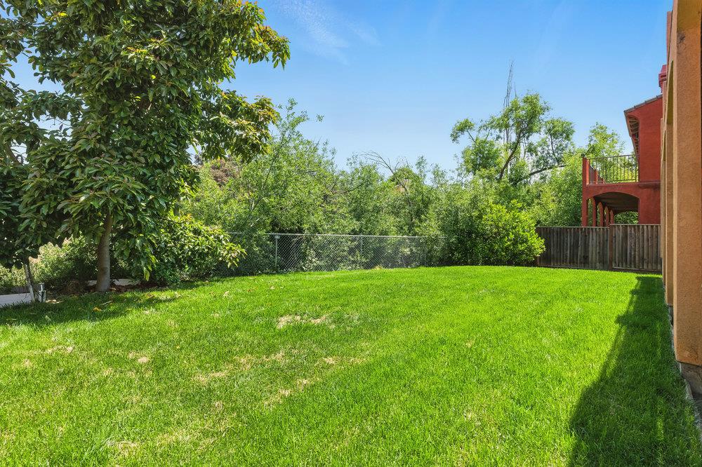 Detail Gallery Image 37 of 47 For 23022 Palazzo Del Kayla, Hayward,  CA 94541 - 4 Beds | 2/1 Baths