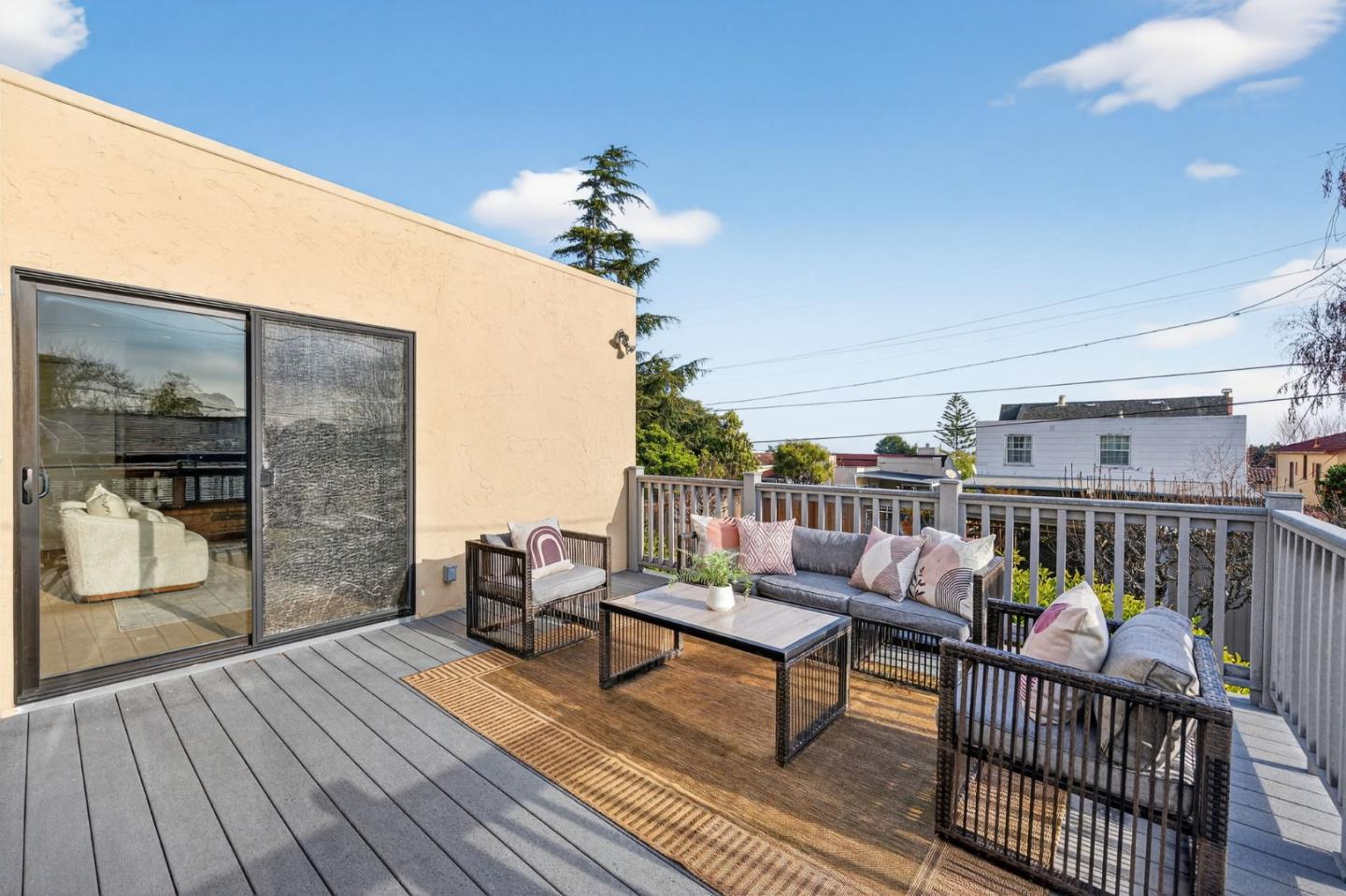 Detail Gallery Image 26 of 51 For 220 Palm Ave, Millbrae,  CA 94030 - 3 Beds | 2 Baths