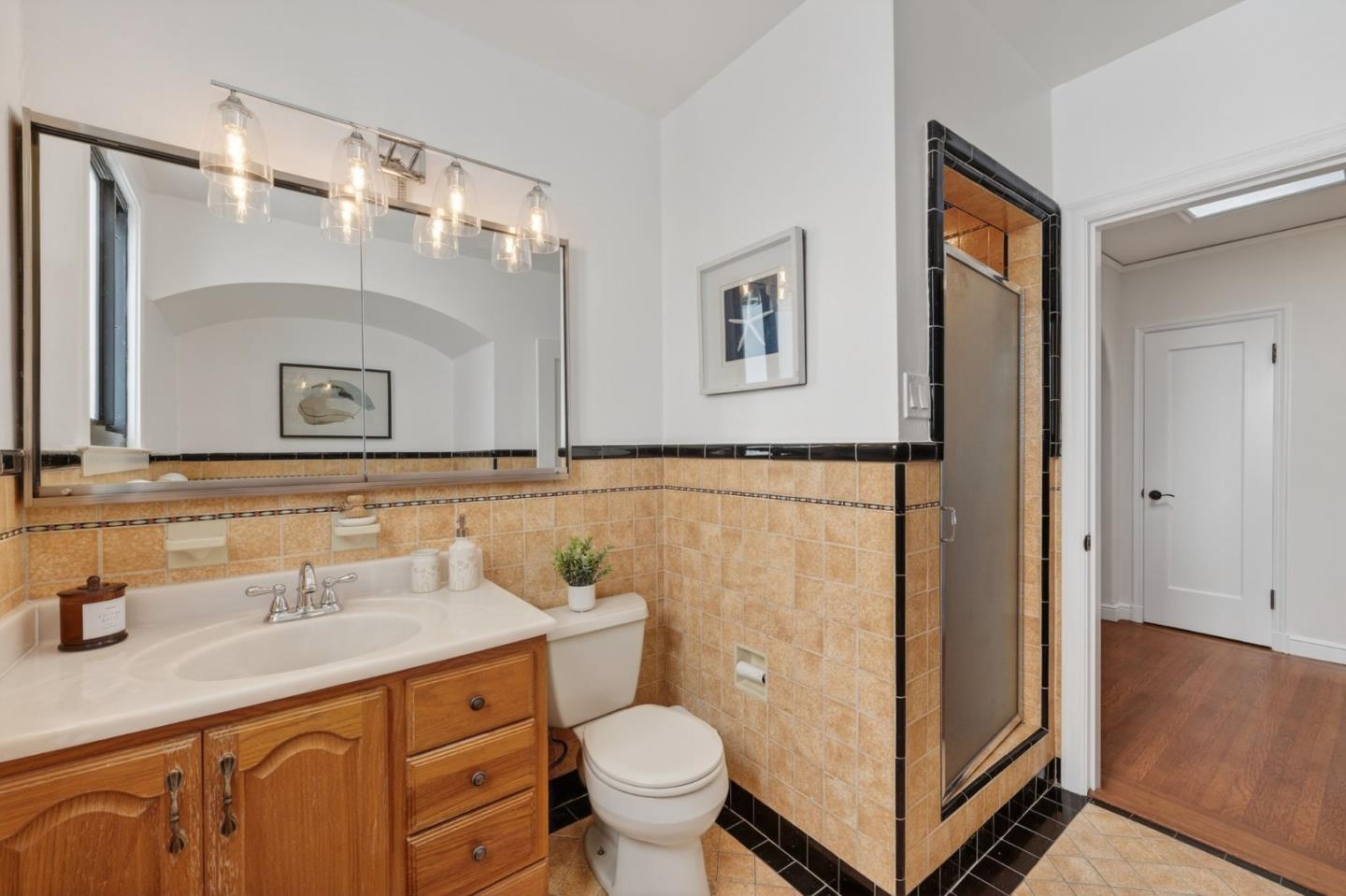 Detail Gallery Image 31 of 51 For 220 Palm Ave, Millbrae,  CA 94030 - 3 Beds | 2 Baths