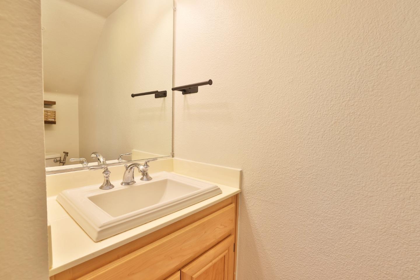 Photo #17: ML82032733 Listing: Photo #17