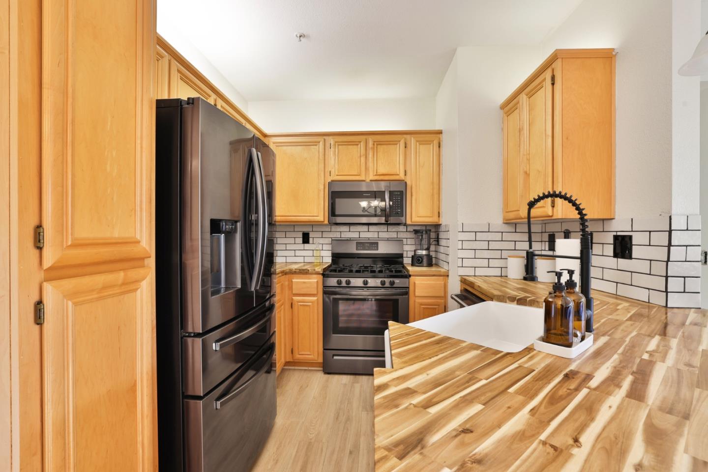 Photo #8: ML82032733 Listing: Photo #8