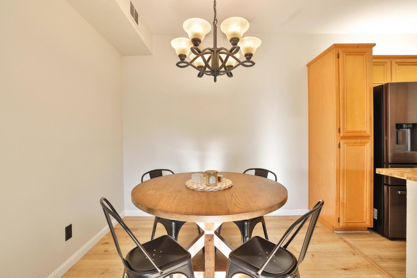 Photo #9: ML82032733 Listing: Photo #9