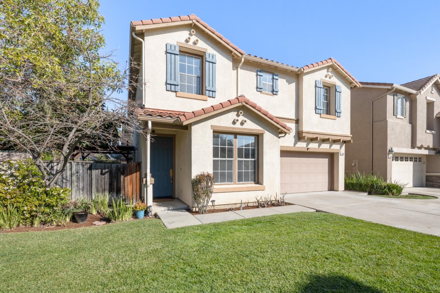 Detail Gallery Image 2 of 31 For 5500 Cooney Pl, San Jose,  CA 95123 - 5 Beds | 3 Baths