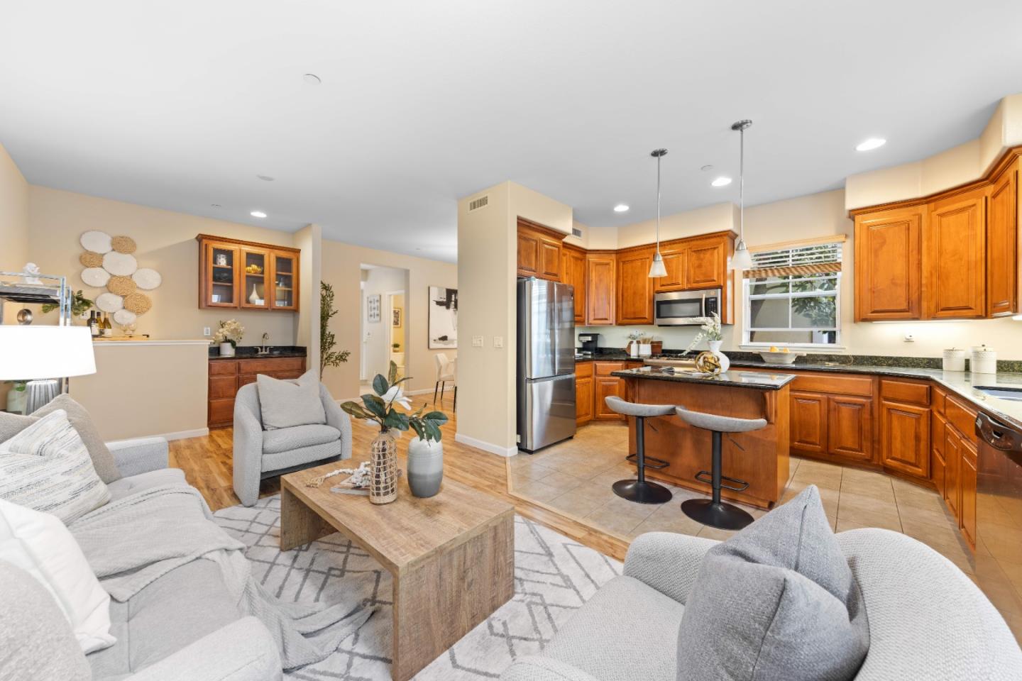 Photo #10: ML82032736 Listing: Photo #10