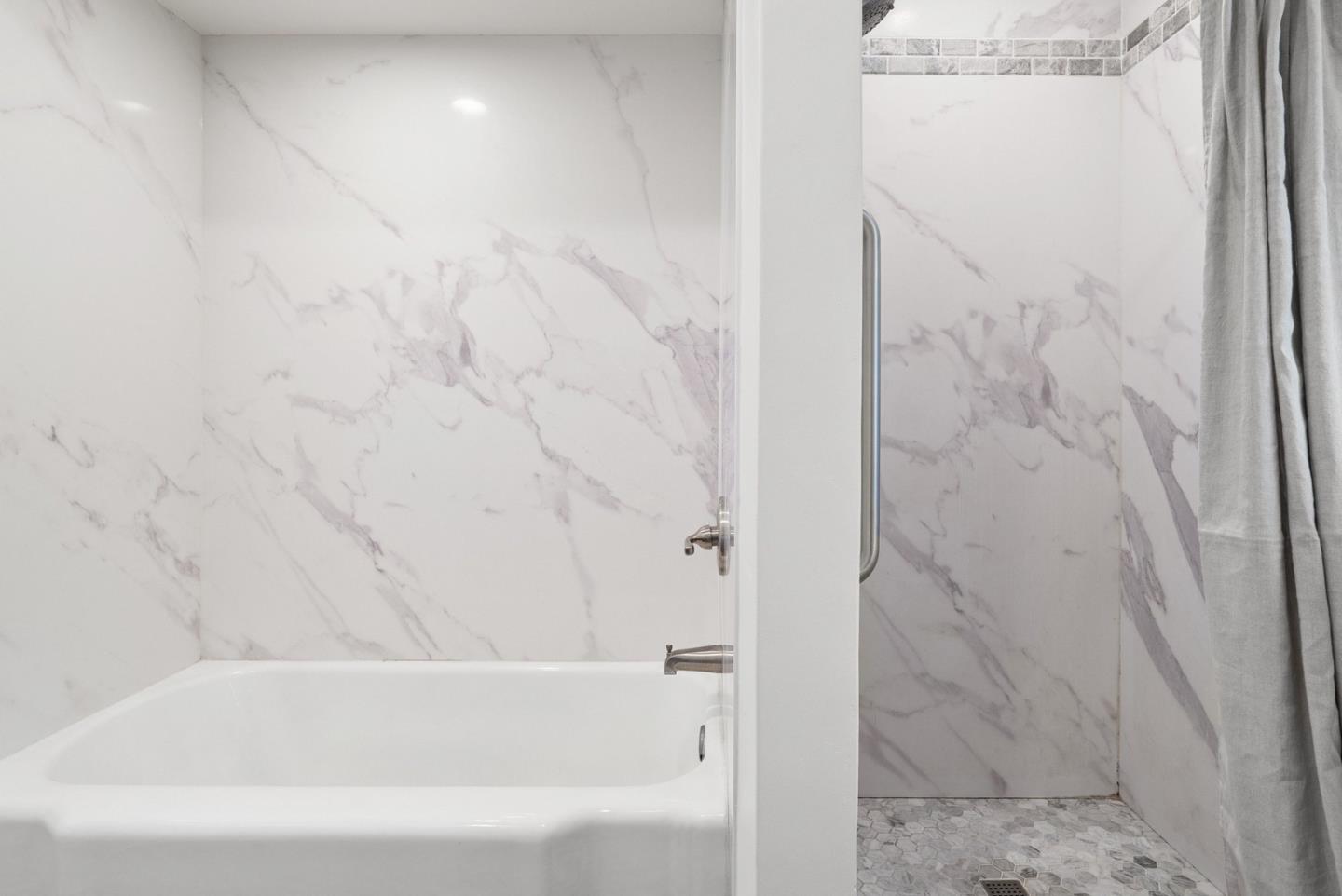 Detail Gallery Image 20 of 48 For 131 Spring St, Santa Cruz,  CA 95060 - 3 Beds | 1/1 Baths