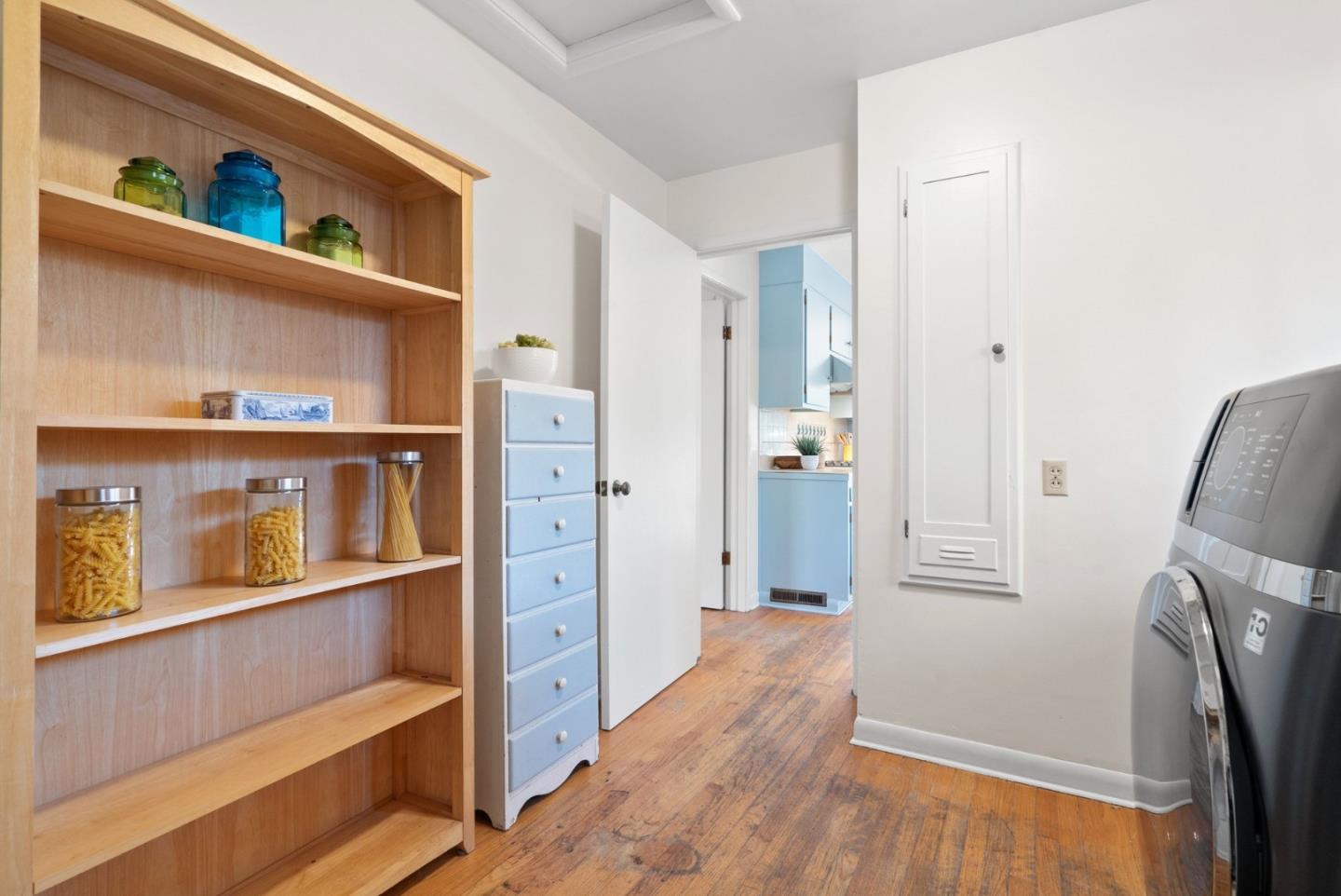 Detail Gallery Image 27 of 48 For 131 Spring St, Santa Cruz,  CA 95060 - 3 Beds | 1/1 Baths