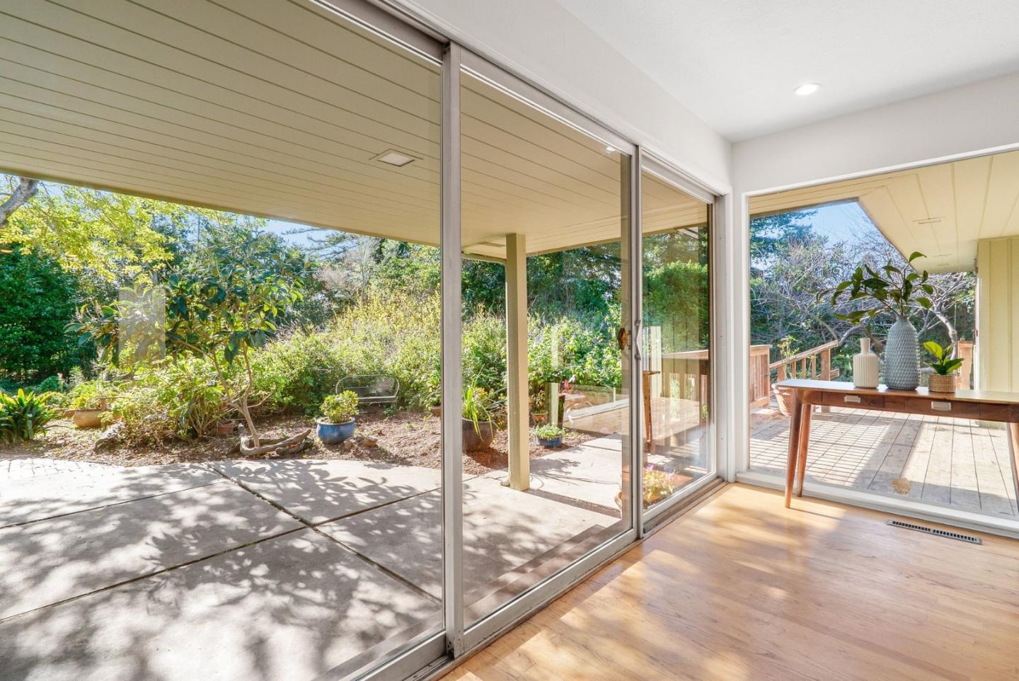 Detail Gallery Image 7 of 48 For 131 Spring St, Santa Cruz,  CA 95060 - 3 Beds | 1/1 Baths